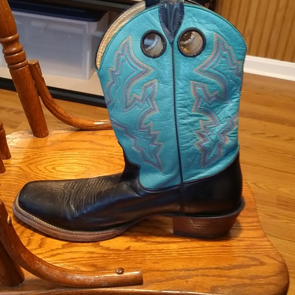 Justin Cowboy Boots